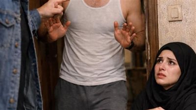 فتح باب شقته 